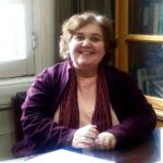 هالة كمال: بدأت بالترجمة قبل الكلام (حوار مع سماح سليم)